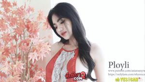 คลิปหลุดสาวไทย พลอยลี่ ployli oh yes i can สาวไทยหลุดทรงซ้อ xxx หน้าคมนมใหญ่ มานอนแหวกหีโชว์ตากล้อง ทำเอาตากล้องควยแข็งจนน้ำควยไหลเลย น่าเย็ดขนาดนี้ อยากมองหน้าแล้วเย็ดไปคุยไปจัง